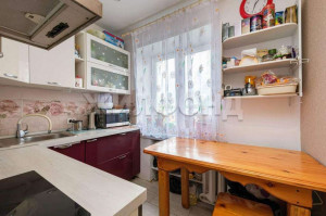 Продажа 4-комнатной квартиры, Новосибирск, Забалуева ул., 21, Новосибирская область