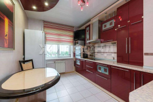 Продажа 5-комнатной квартиры, п Краснообск, д.212, Новосибирская область