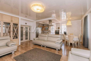 Продажа 4-комнатной квартиры, Новосибирск, Галущака ул., 9, Новосибирская область