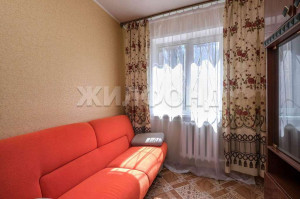 Продажа 4-комнатной квартиры, Новосибирск, Петухова ул., 98, Новосибирская область