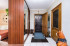  3- , ,  ., 164,  